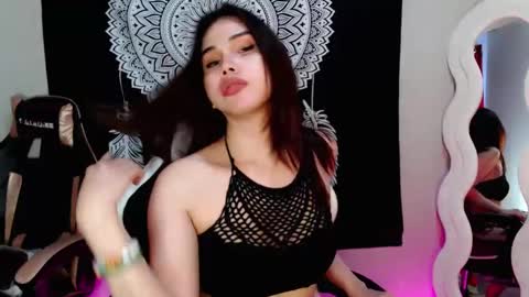 Bella online show from 02.20.25