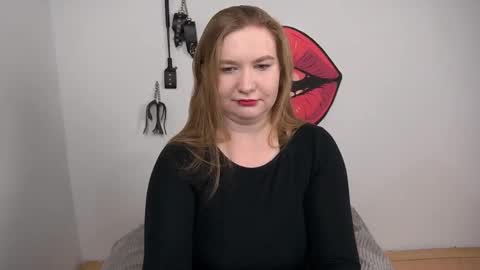 Nikki online show from 11.28.25