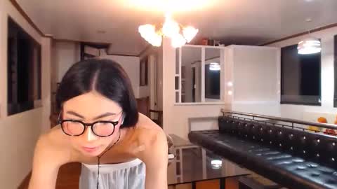 gleiahong online show from 09.19.25