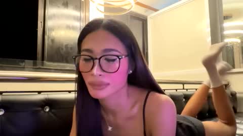 gleiahong online show from 05.17.26