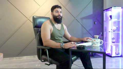 Matthew .. for short call me Matt online show from 12.11.24