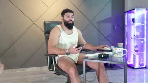 Matthew .. for short call me Matt online show from 12.11.24