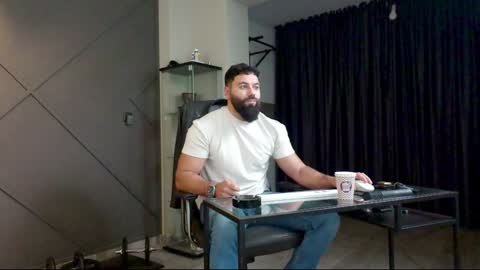 Matthew .. for short call me Matt online show from 12.20.24