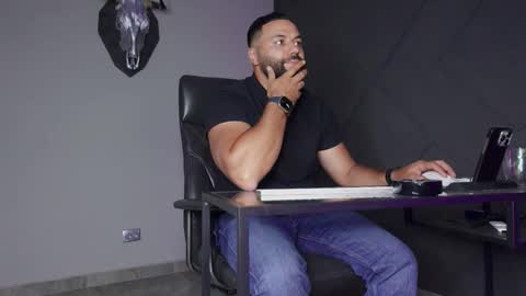 Matthew .. for short call me Matt online show from 09.26.25