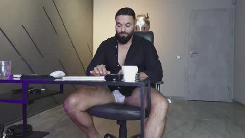 Matthew .. for short call me Matt online show from 09.29.25