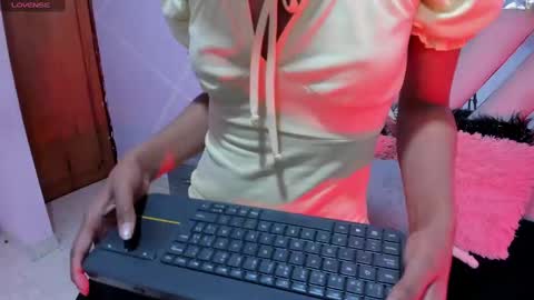 gletty noa online show from 01.23.25