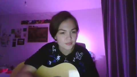 glitter_doll online show from 01.15.25