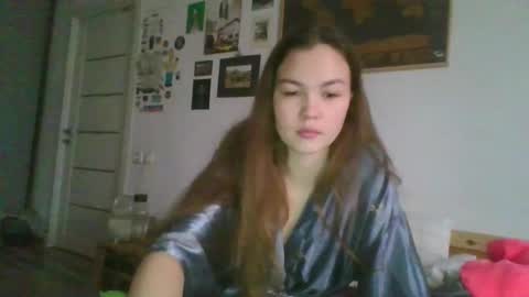 glitter_doll online show from 01.22.25