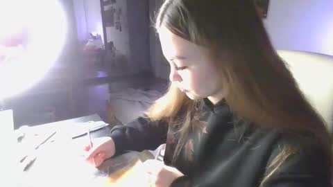 glitter_doll online show from 01.23.25