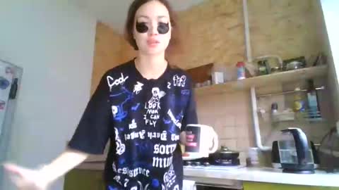 glitter_doll online show from 01.30.25