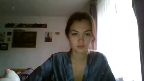 glitter_doll online show from 02.04.25