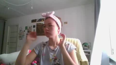 glitter_doll online show from 02.16.25