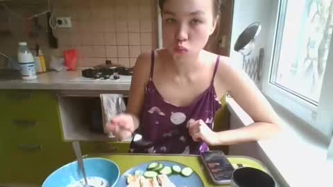 glitter_doll online show from 03.06.25
