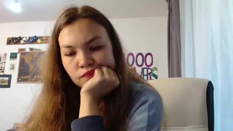 glitter_doll online show from 09.10.25