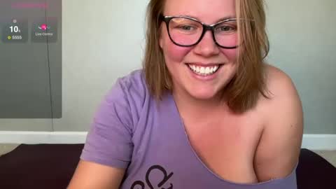 GlitterKitty 108 online show from 01.01.25