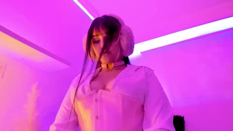 Mimi online show from 09.22.25