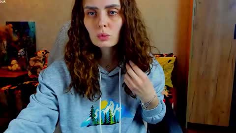 Gloria Wood online show from 12.21.25