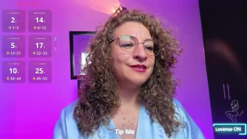 gloriacrespo online show from 10.29.25