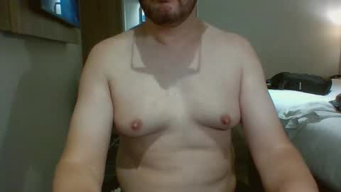 Snapshot of gloscam chatting on 10.13.25 Gloscam online show from 10.13.25