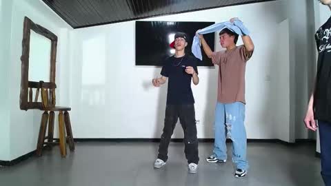 THOMAS AND DAMIAND online show from 10.24.25