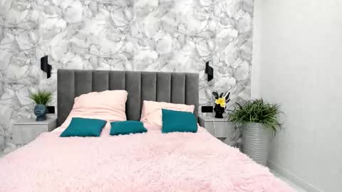 Lina online show from 11.15.25