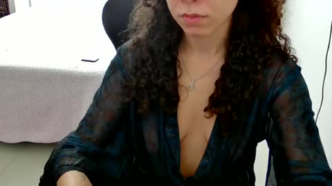 Snapshot of goddess_artemis_ chatting on 06.17.26 Fauna online show from 06.17.26