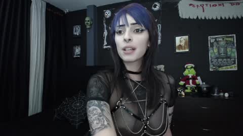 Mortem model independientfollow me on my telegram channel   online show from 01.04.25