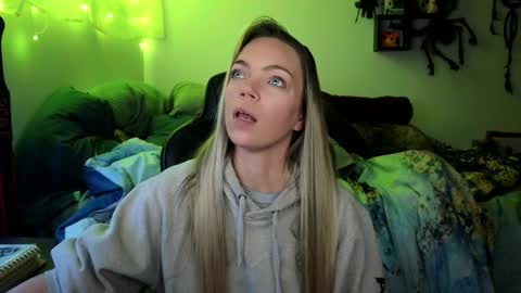 Patricia Mars           Goddess of Mars twitter thegoddessmindy online show from 01.02.25