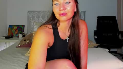 Snapshot of goddess_squirt_ chatting on 08.08.26 Katrin online show from 08.08.26