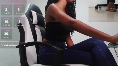 goddess_valen online show from 10.11.25