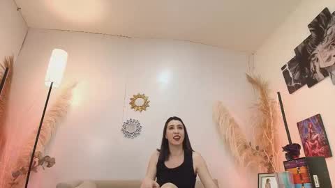 Snapshot of goddess_victoria44 chatting on 10.29.25 Victoria Ocaso online show from 10.29.25