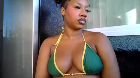 Snapshot of goddessdaisysky chatting on 07.30.26 Goddess Daisy Sky online show from 07.30.26