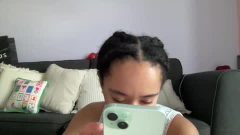 Snapshot of goddesselxo chatting on 03.28.26 Goddess L online show from 03.28.26