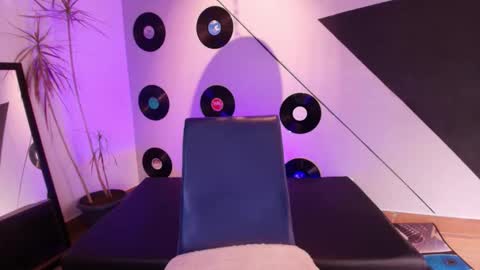 Julieta online show from 09.10.25