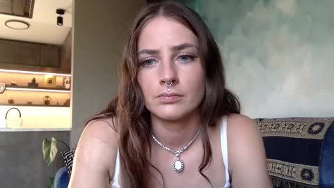 Snapshot of goddessmiamuse chatting on 09.22.25 goddessmiamuse online show from 09.22.25