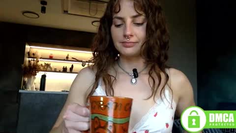 Snapshot of goddessmiamuse chatting on 10.22.25 goddessmiamuse online show from 10.22.25