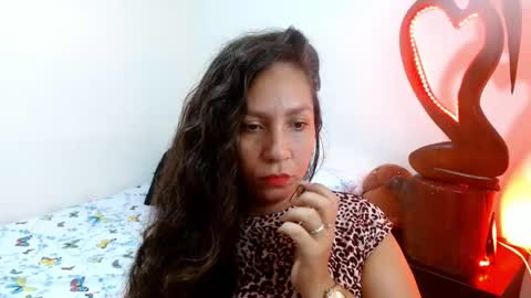  Naih Reyes online show from 12.26.24