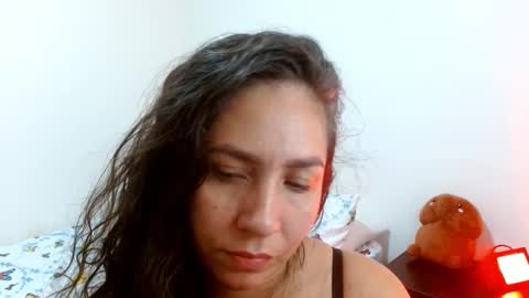  Naih Reyes online show from 01.08.25