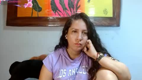  Naih Reyes online show from 09.12.25
