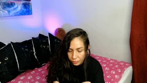 Snapshot of goddessnahi chatting on 04.06.26 Naih Reyes online show from 04.06.26