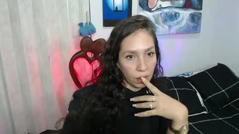 Snapshot of goddessnahi chatting on 05.28.26 Naih Reyes online show from 05.28.26