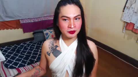 QUEEN JANE online show from 01.07.25