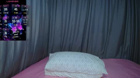 Layla Salvardor online show from 10.23.25