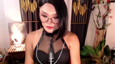 Snapshot of goddessquinnie chatting on 12.08.24 quinnie online show from 12.08.24