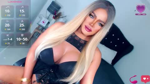 Miss Anna online show from 10.07.25