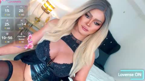 Miss Anna online show from 12.19.25