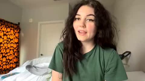 Goddess Raven online show from 02.01.25