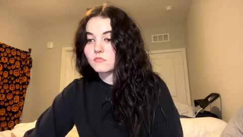 Goddess Raven online show from 02.06.25