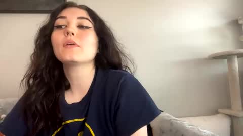 Goddess Raven online show from 03.03.25