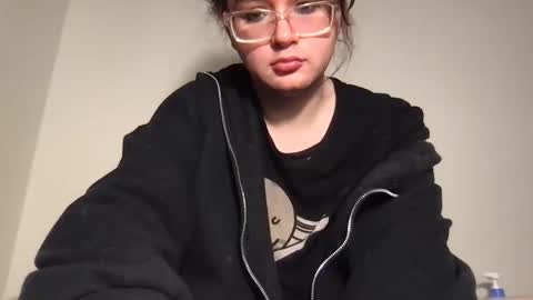 Snapshot of goddessskyrosie chatting on 03.13.26 Sky online show from 03.13.26